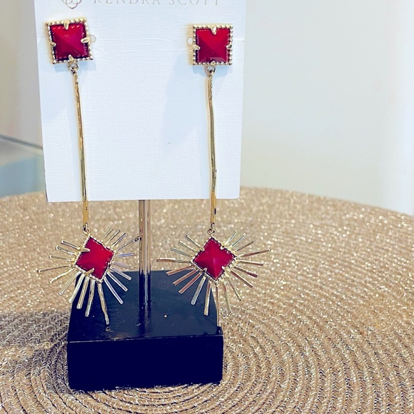 Kendra Scott Jewelry - 🌷✨Kendra Scott Venus Earrings in red hot red♥️Vintage R A R E⭐️